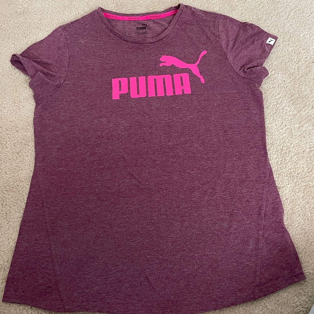 Puma crew neck tee mauve with neon pink lettering.  Puma logo on left sleeve